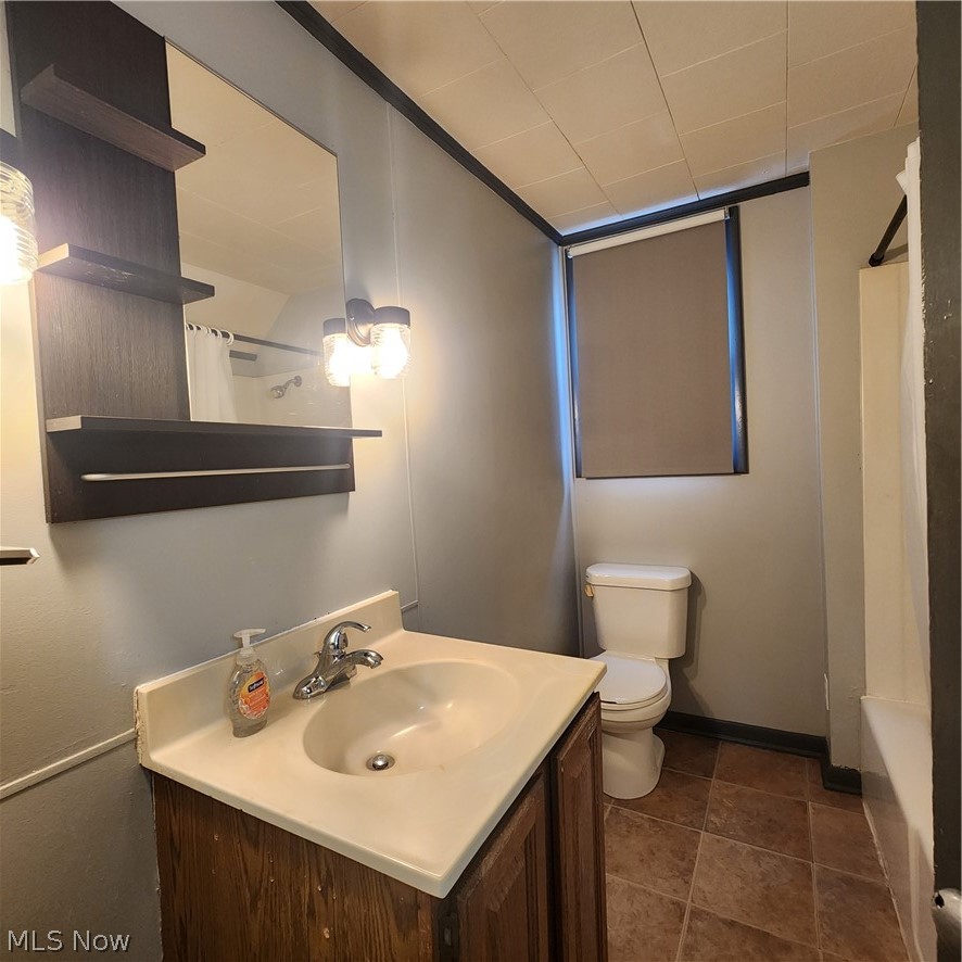 141 Highland Avenue Cambridge OH 43725