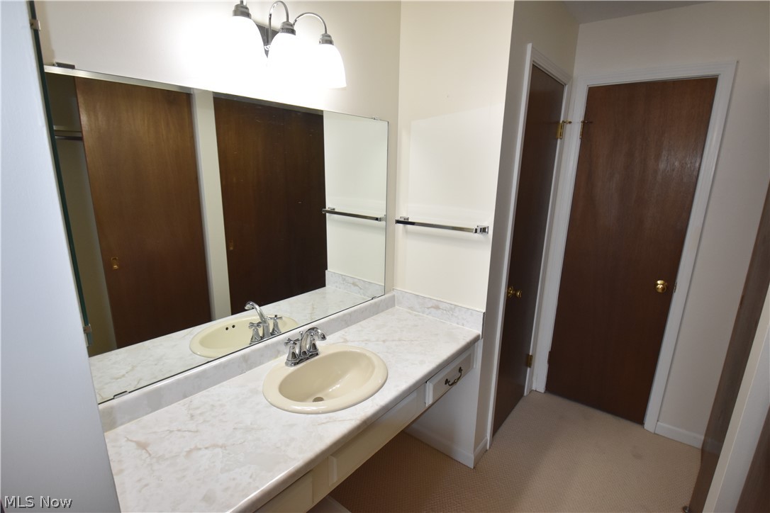 77 Atterbury Boulevard Hudson OH 44236