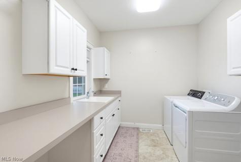 33355 Detroit Road Avon OH 44011