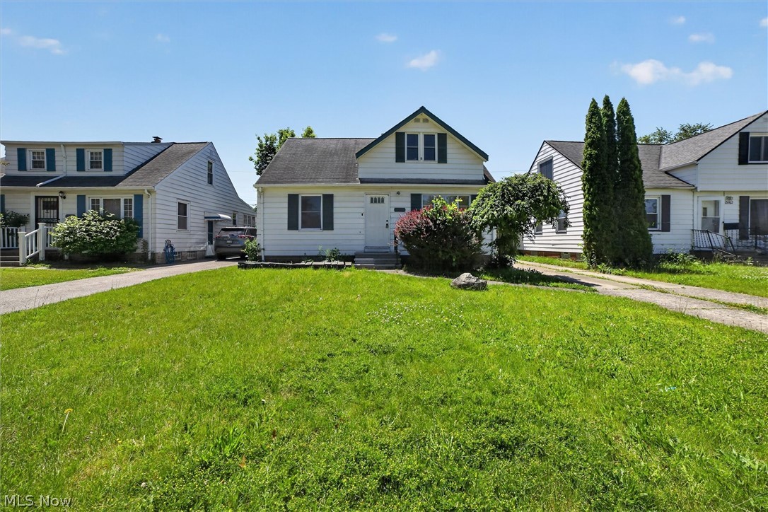13776 Shady Oak Boulevard Garfield Heights OH 44125