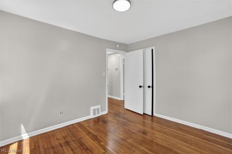 13776 Shady Oak Boulevard Garfield Heights OH 44125