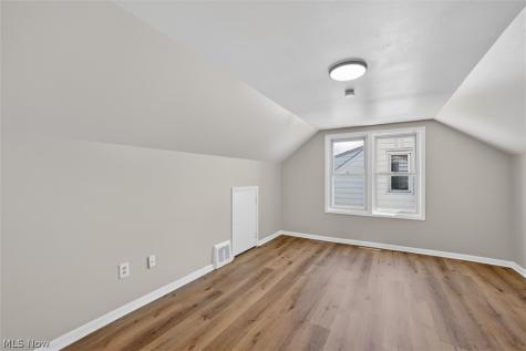 13776 Shady Oak Boulevard Garfield Heights OH 44125
