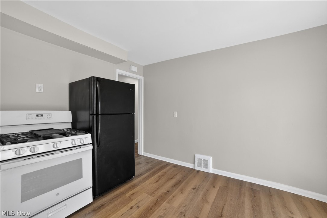 13776 Shady Oak Boulevard Garfield Heights OH 44125