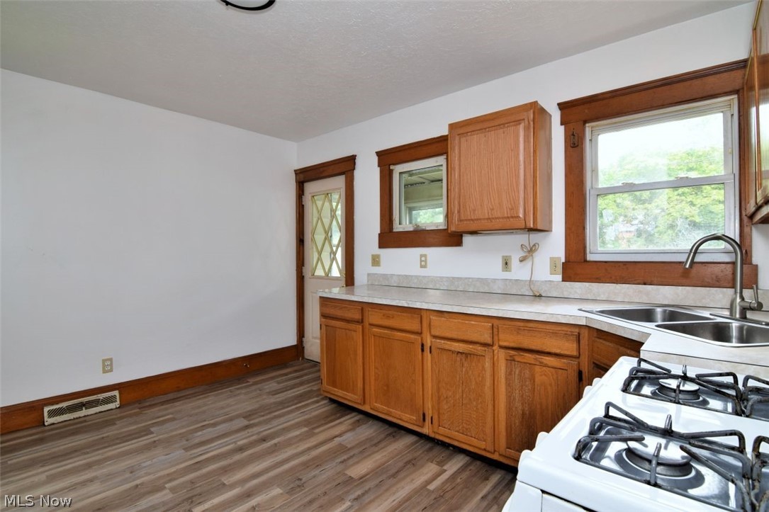 4405 Elmwood Road South Euclid OH 44121