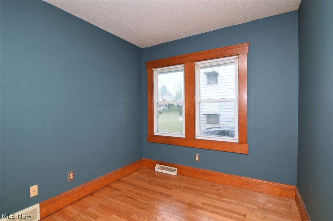 4405 Elmwood Road South Euclid OH 44121