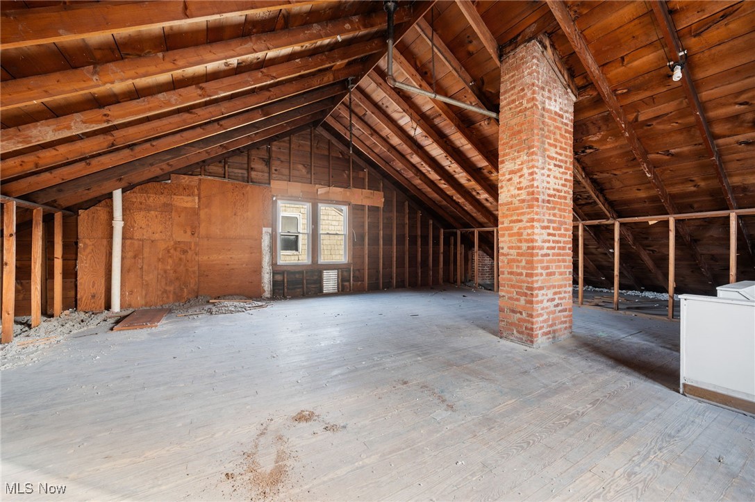 2258 Northland Avenue Lakewood OH 44107