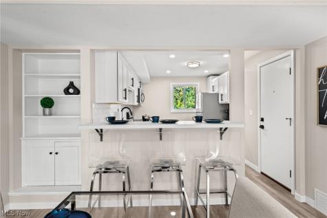 21045 Southbend Circle Rocky River OH 44116