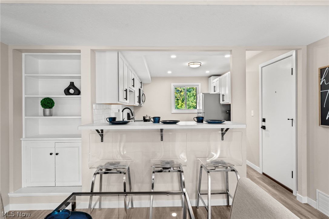 21045 Southbend Circle Rocky River OH 44116