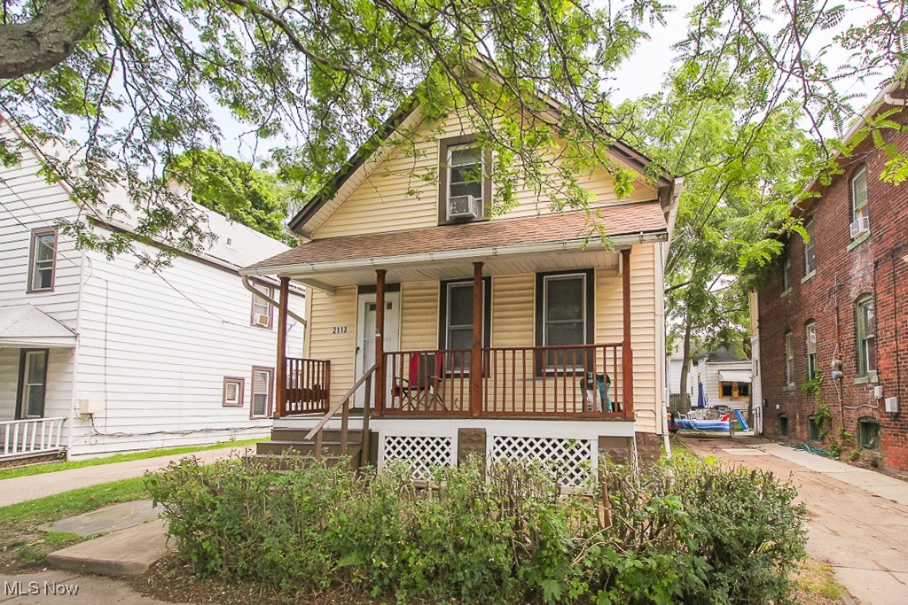 2113 Halstead Avenue Lakewood OH 44107