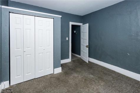 2142 W 105th Street Cleveland OH 44102