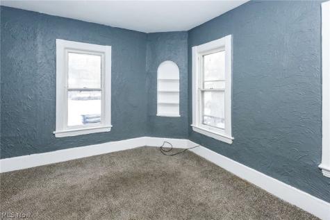 2142 W 105th Street Cleveland OH 44102