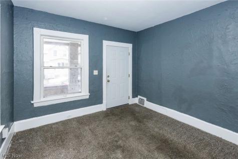 2142 W 105th Street Cleveland OH 44102