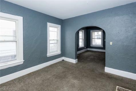 2142 W 105th Street Cleveland OH 44102