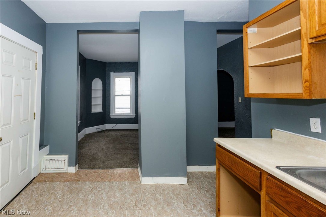 2142 W 105th Street Cleveland OH 44102