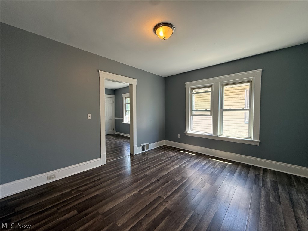 3327 W 88th Street Cleveland OH 44102