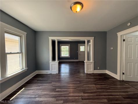 3327 W 88th Street Cleveland OH 44102