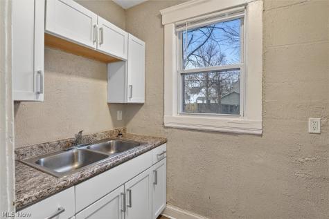 11404 Orville Avenue Cleveland OH 44106