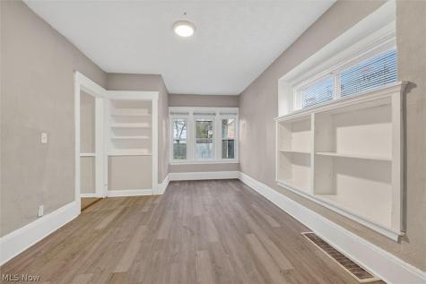 11404 Orville Avenue Cleveland OH 44106