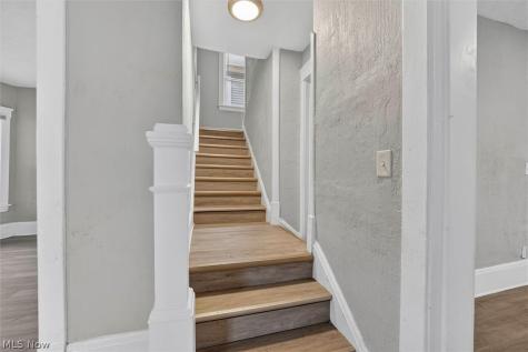 11404 Orville Avenue Cleveland OH 44106