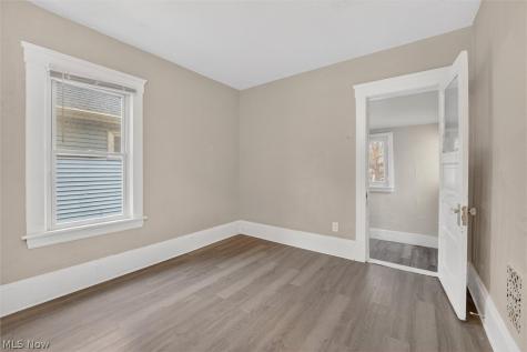 11404 Orville Avenue Cleveland OH 44106