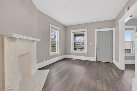 11404 Orville Avenue Cleveland OH 44106