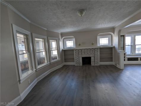 4945 E 86th Street Garfield Heights OH 44125