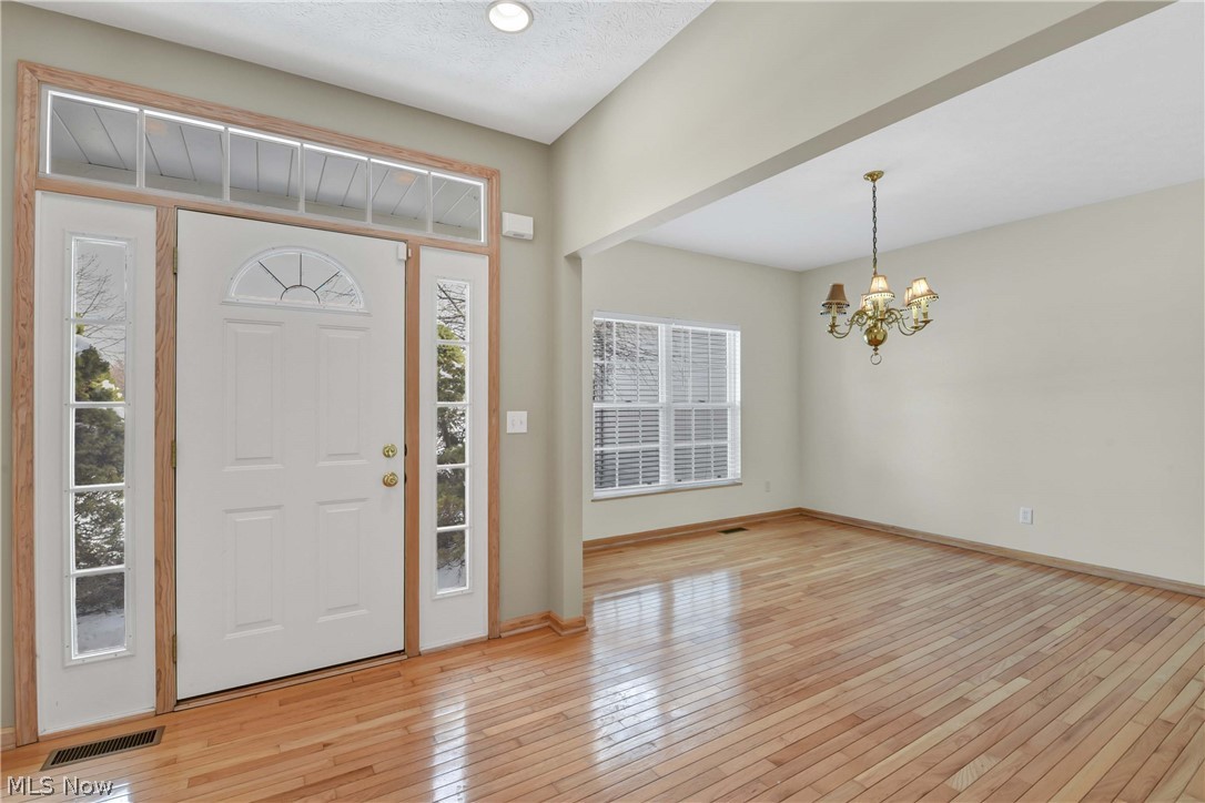 578 Brennans Court Avon Lake OH 44012