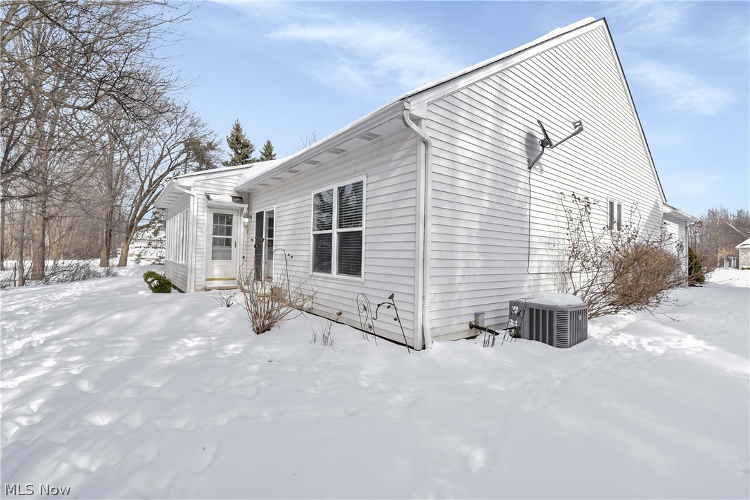 578 Brennans Court Avon Lake OH 44012
