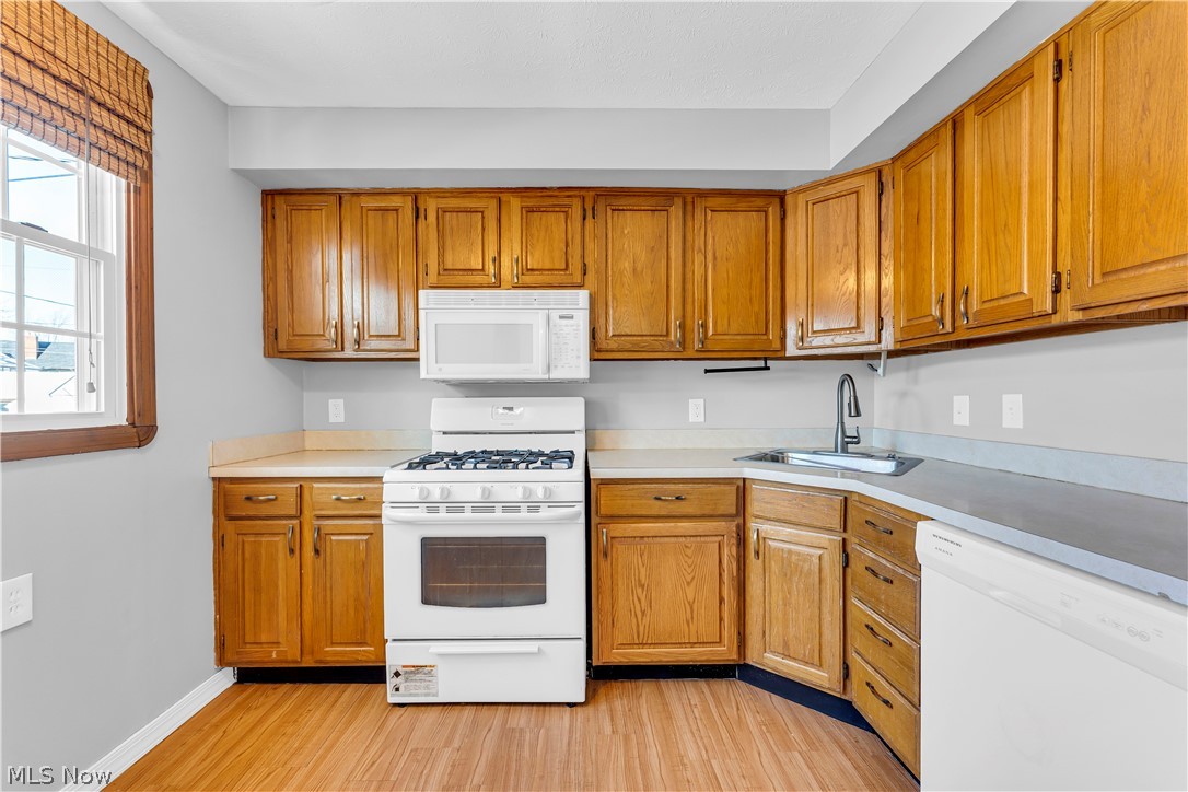 5876 Wickfield Drive Parma Heights OH 44130