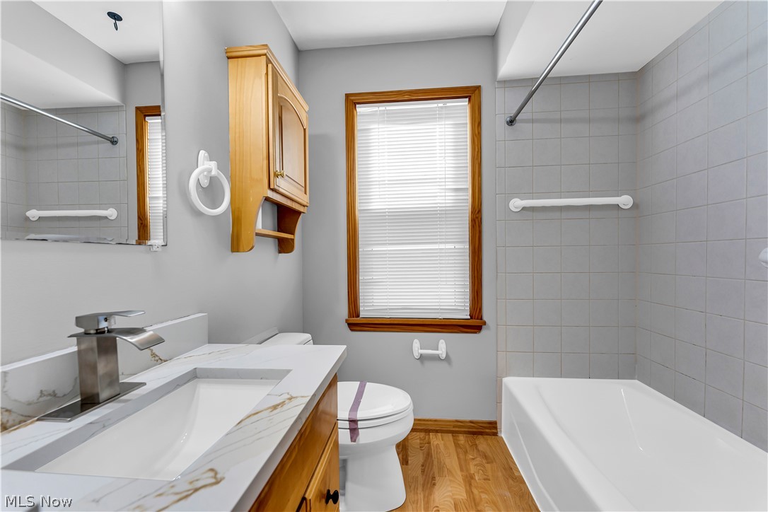 5876 Wickfield Drive Parma Heights OH 44130