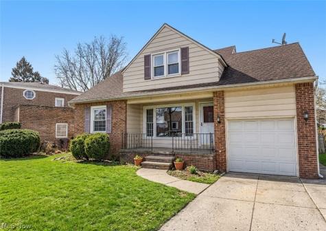 5876 Wickfield Drive Parma Heights OH 44130