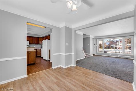 5876 Wickfield Drive Parma Heights OH 44130