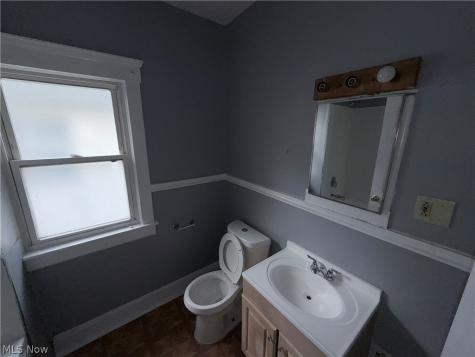 1758 Alcoy Road Cleveland OH 44112