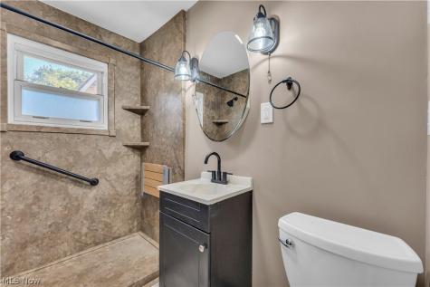 1227 E 170th Street Cleveland OH 44110