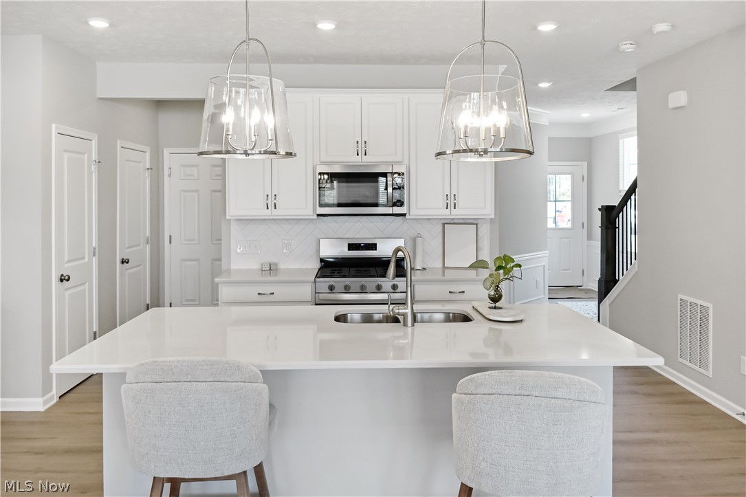 1665 Merlot Lane Westlake OH 44145