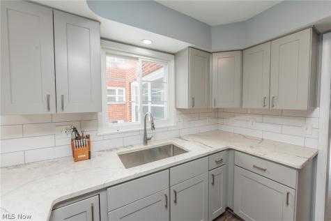 2539 Warrensville Center Road University Heights OH 44118
