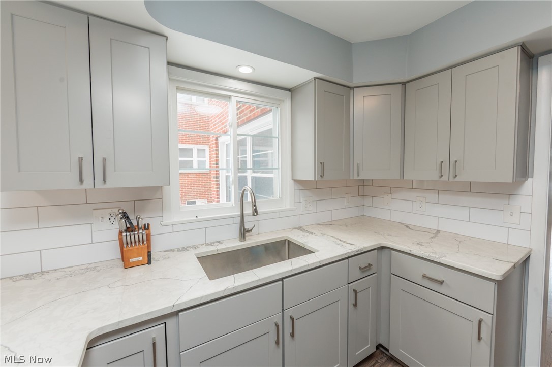 2539 Warrensville Center Road University Heights OH 44118
