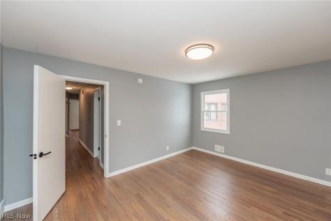 2539 Warrensville Center Road University Heights OH 44118