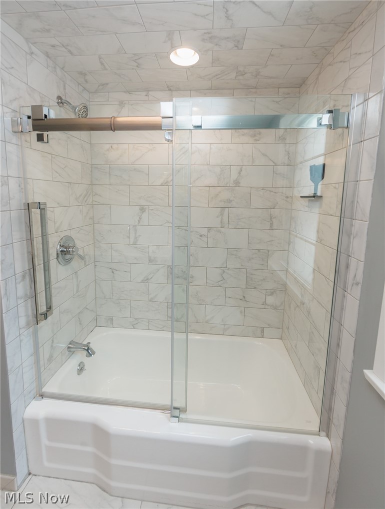 2539 Warrensville Center Road University Heights OH 44118