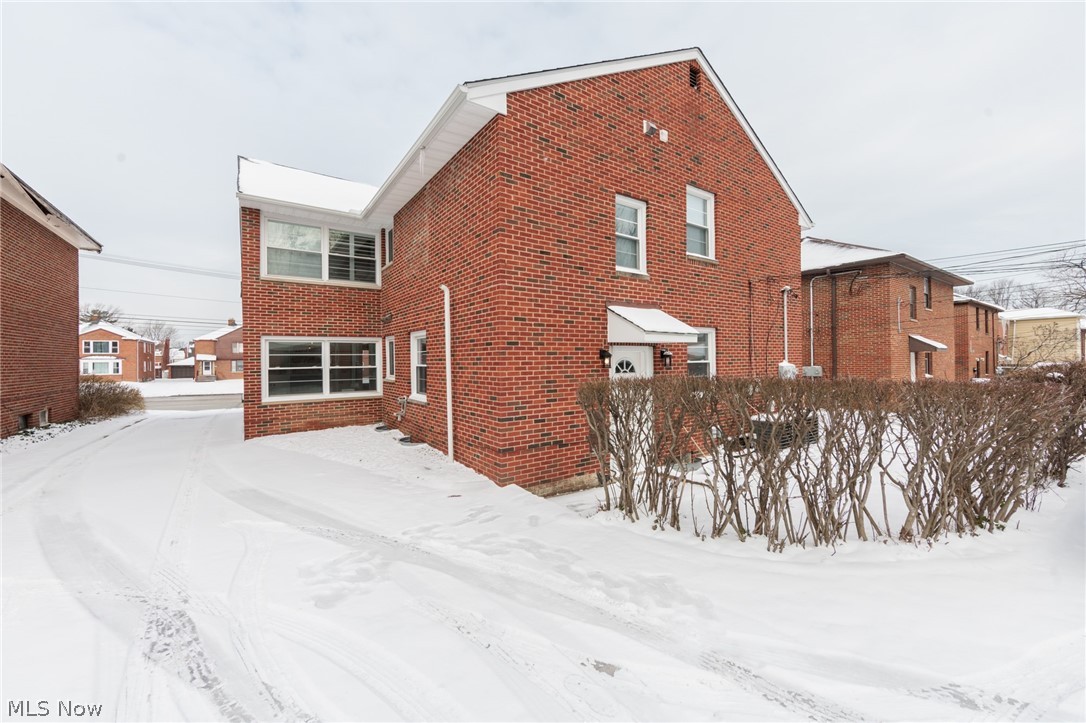 2539 Warrensville Center Road University Heights OH 44118