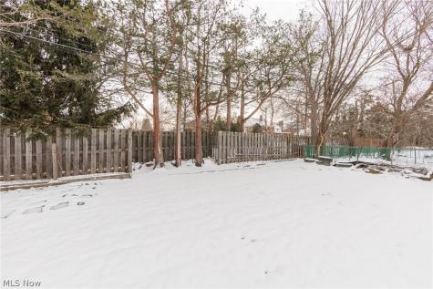 2539 Warrensville Center Road University Heights OH 44118