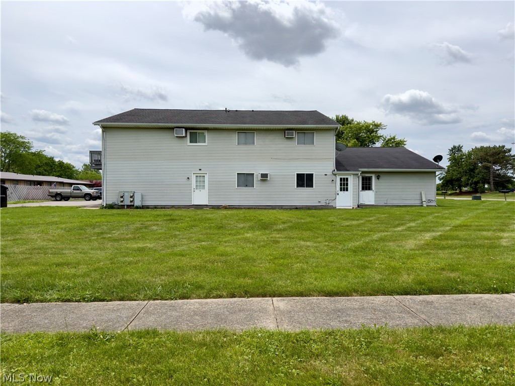 229 Brunswick Drive Elyria OH 44035