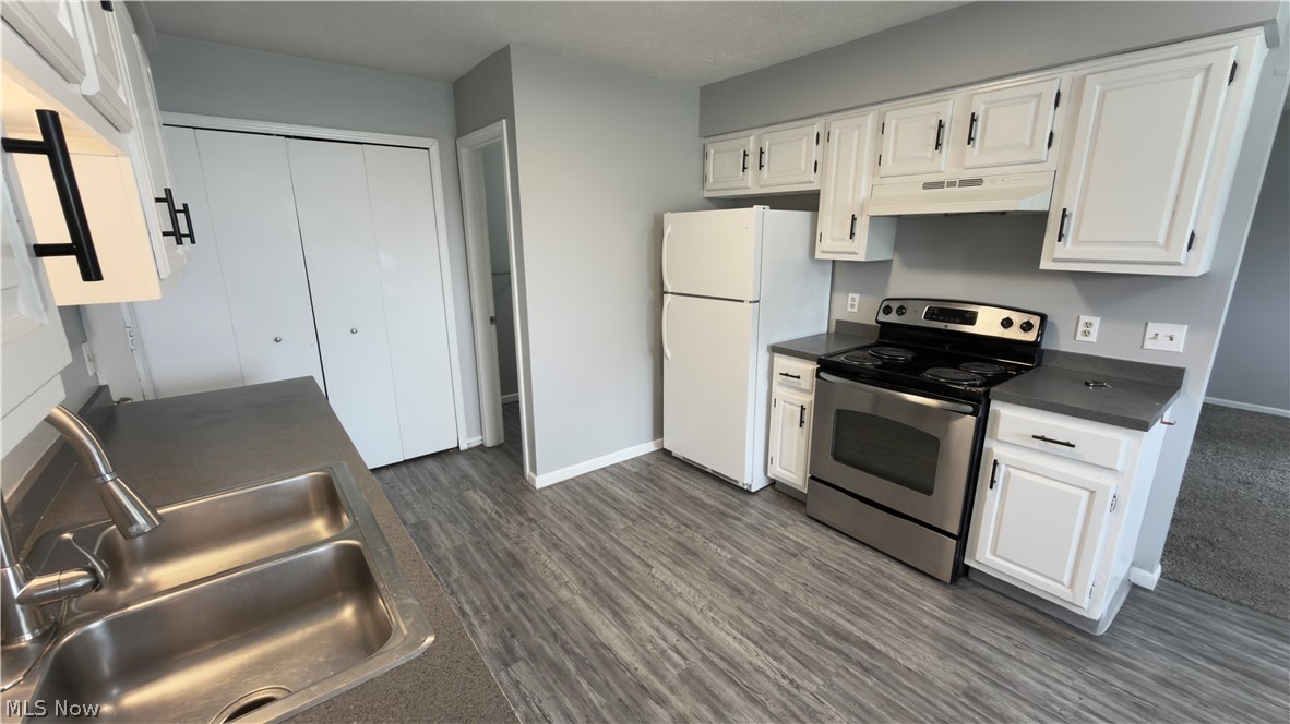 229 Brunswick Drive Elyria OH 44035