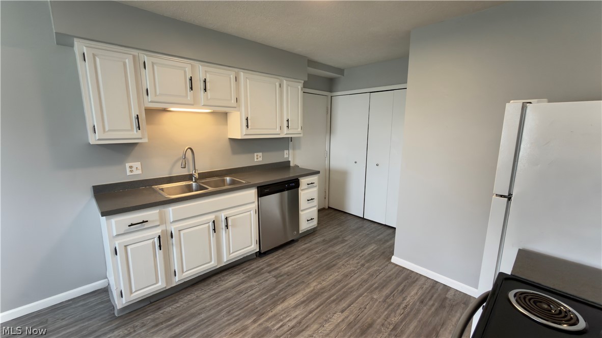 229 Brunswick Drive Elyria OH 44035