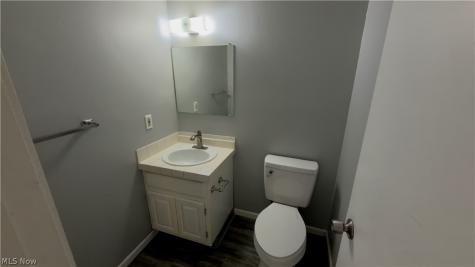 229 Brunswick Drive Elyria OH 44035