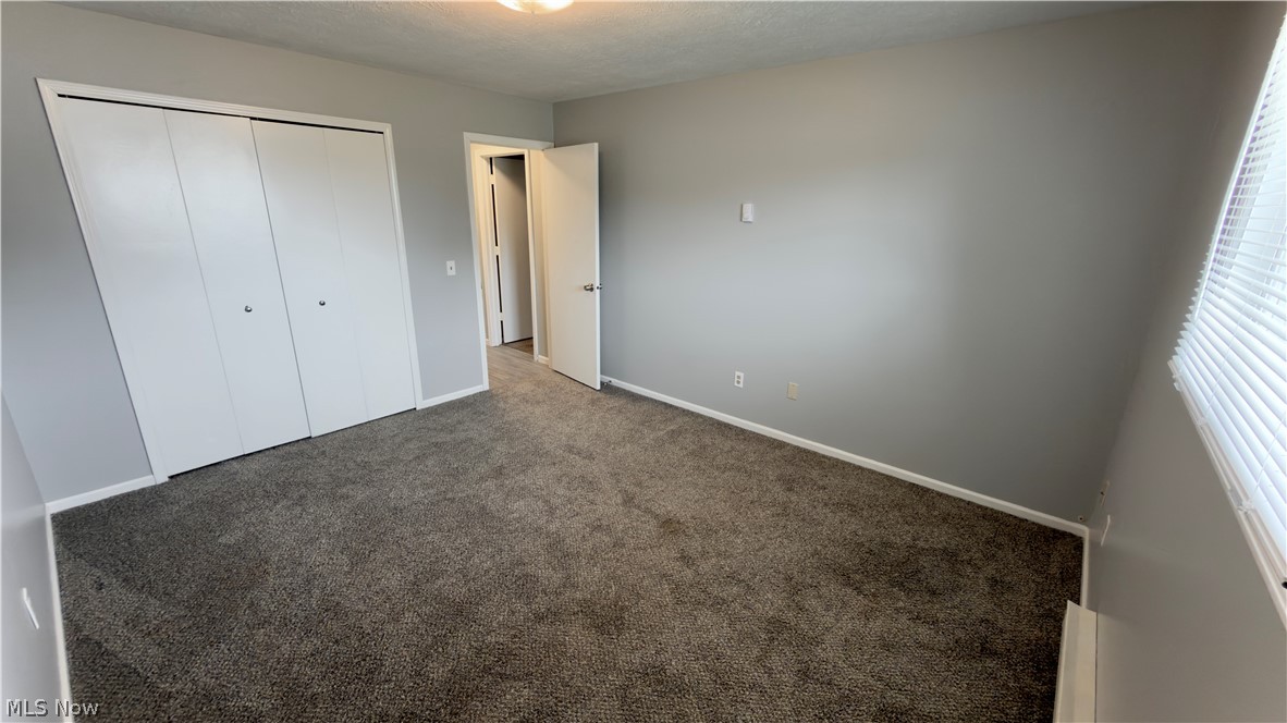 229 Brunswick Drive Elyria OH 44035