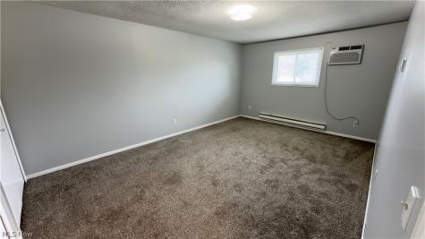 229 Brunswick Drive Elyria OH 44035