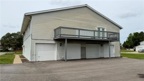 229 Brunswick Drive Elyria OH 44035