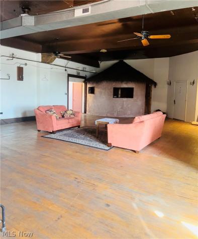 1066 E 62nd Cleveland OH 44103