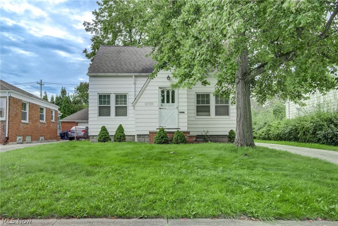 1739 Longwood Drive Mayfield Heights OH 44124